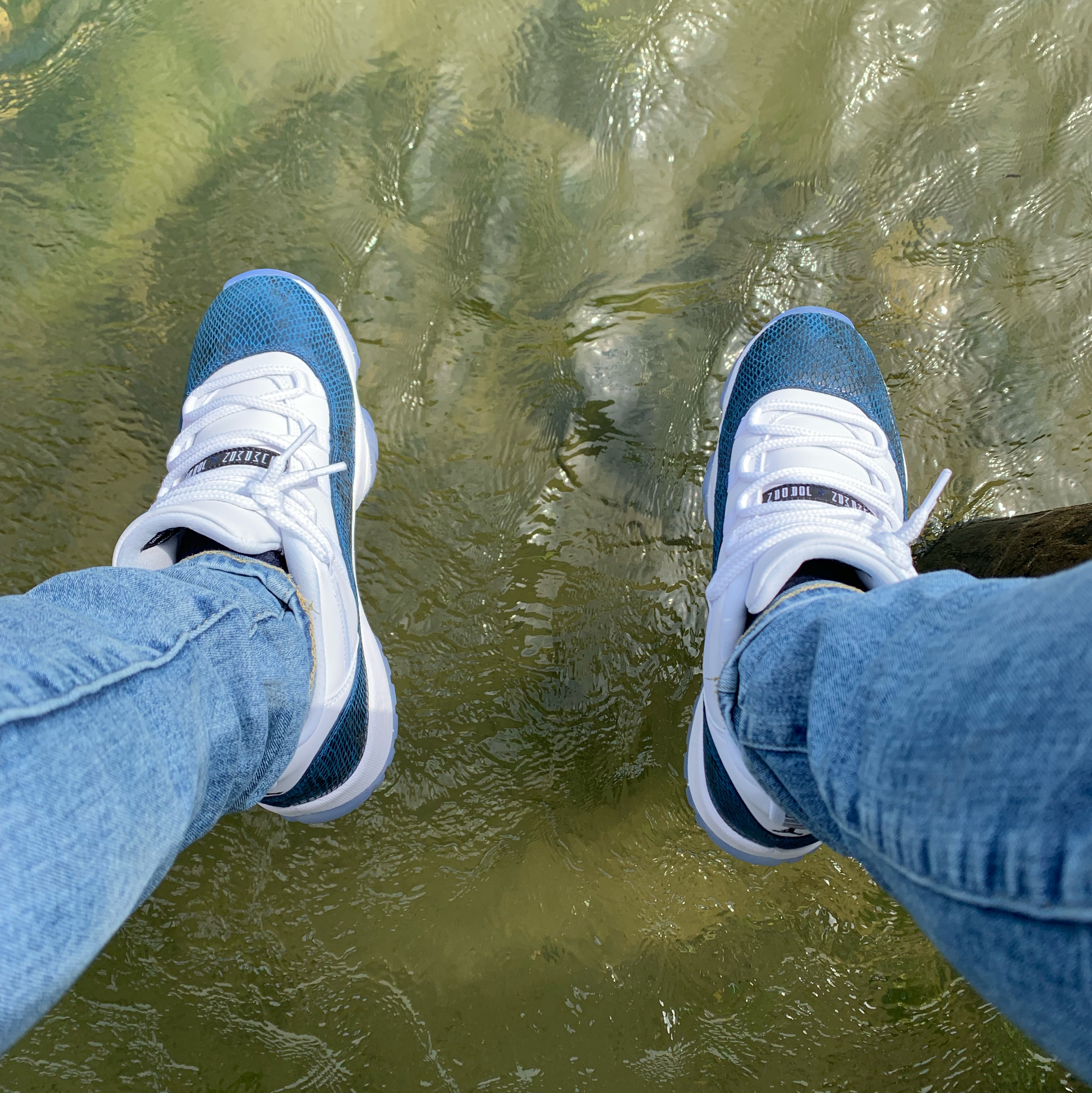 Air Jordan 11 Low Blue Snakeskin