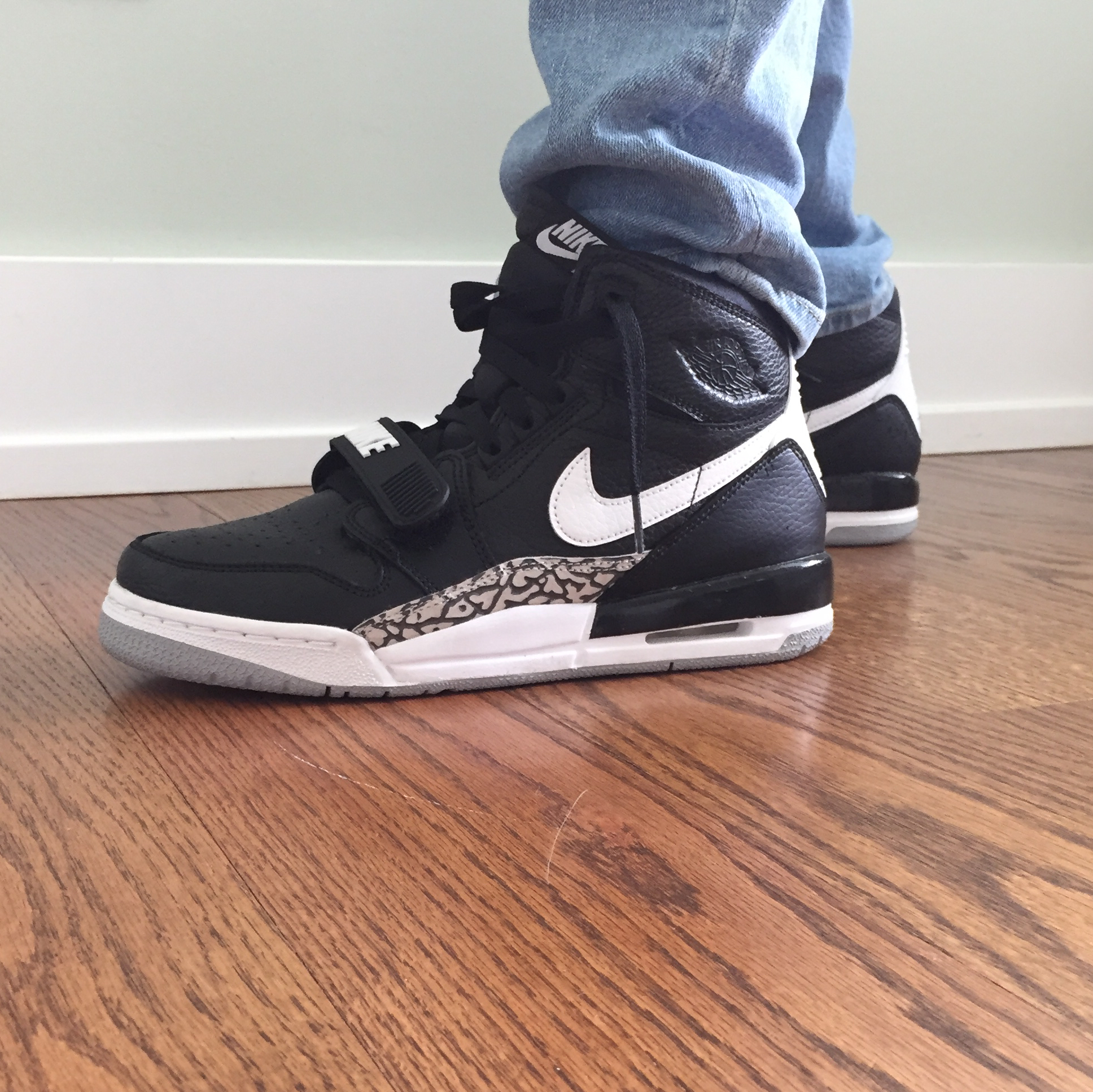 Jordan Legacy 312 Black White