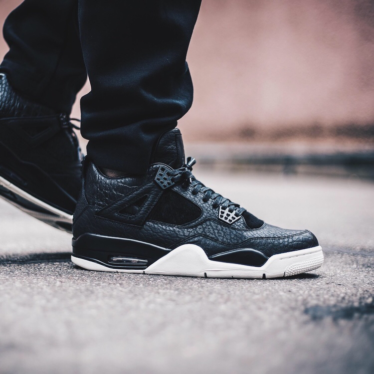 Air Jordan 4 Pinnacle - Black
