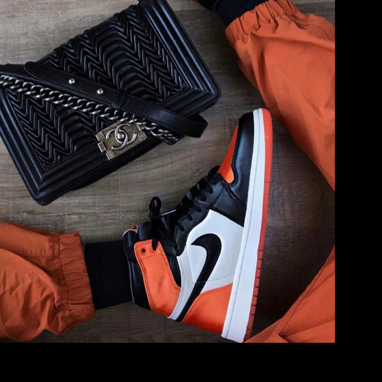 Air Jordan 1 WMNS Satin Shattered Backboard