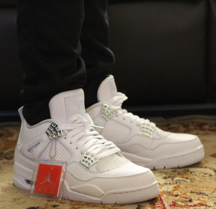 Air Jordan 4 Pure Money