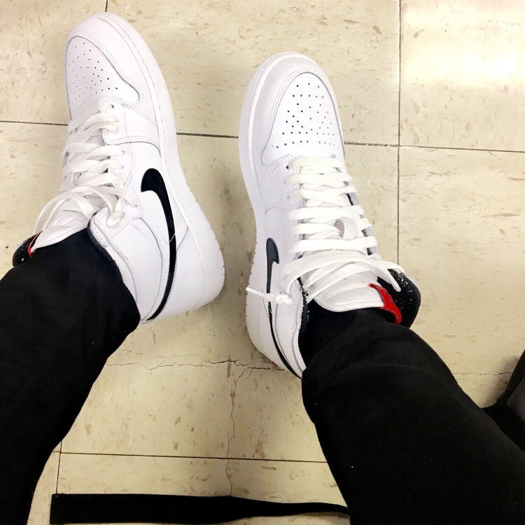 Air Jordan 1 Retro High OG Premium Essentials - White