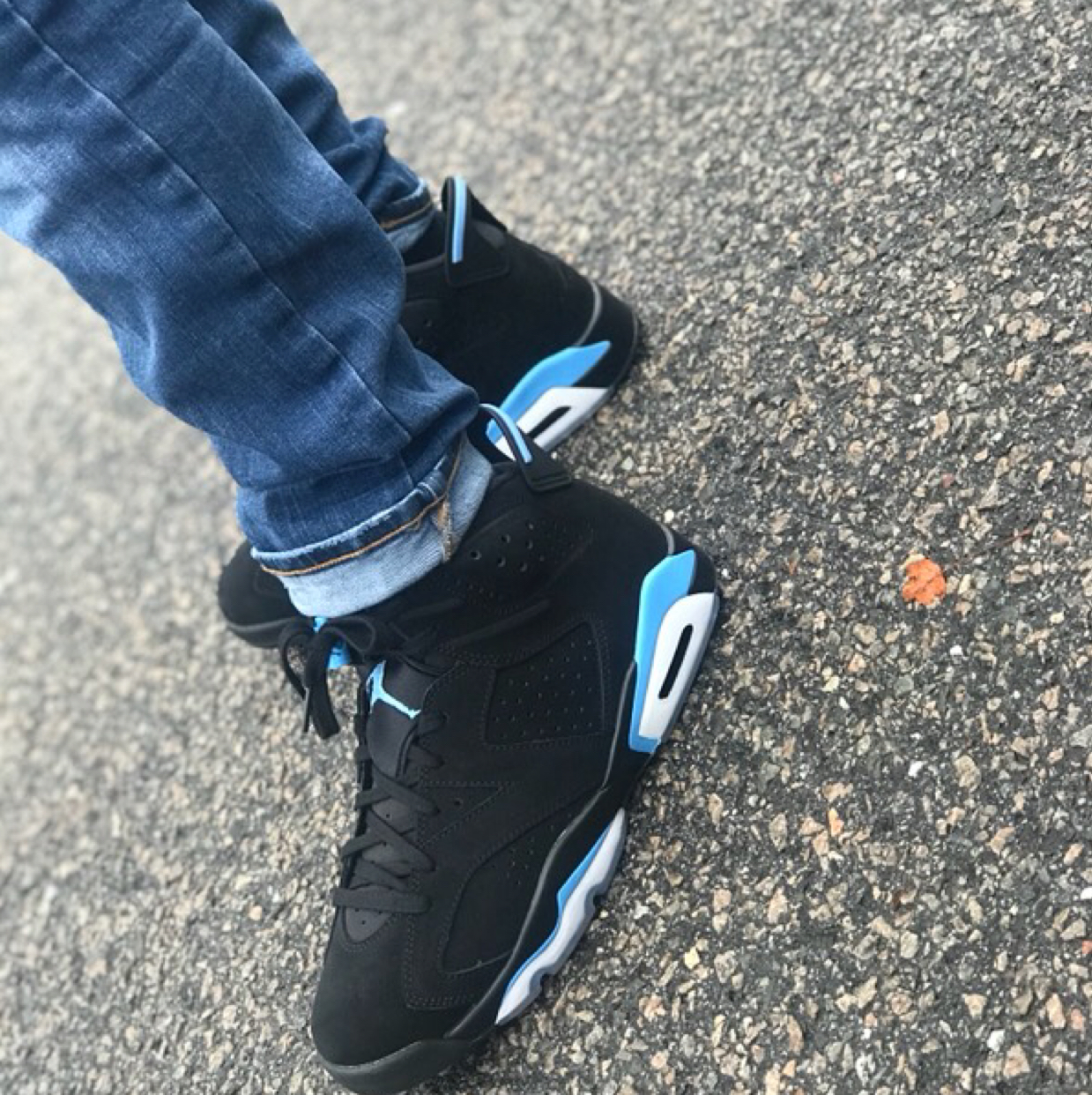 Air Jordan 6 UNC