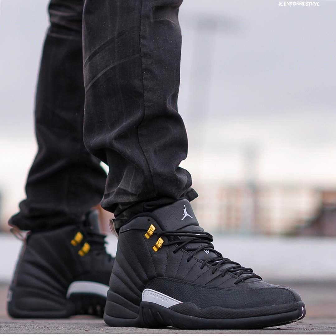 Air Jordan 12 Winterized Black