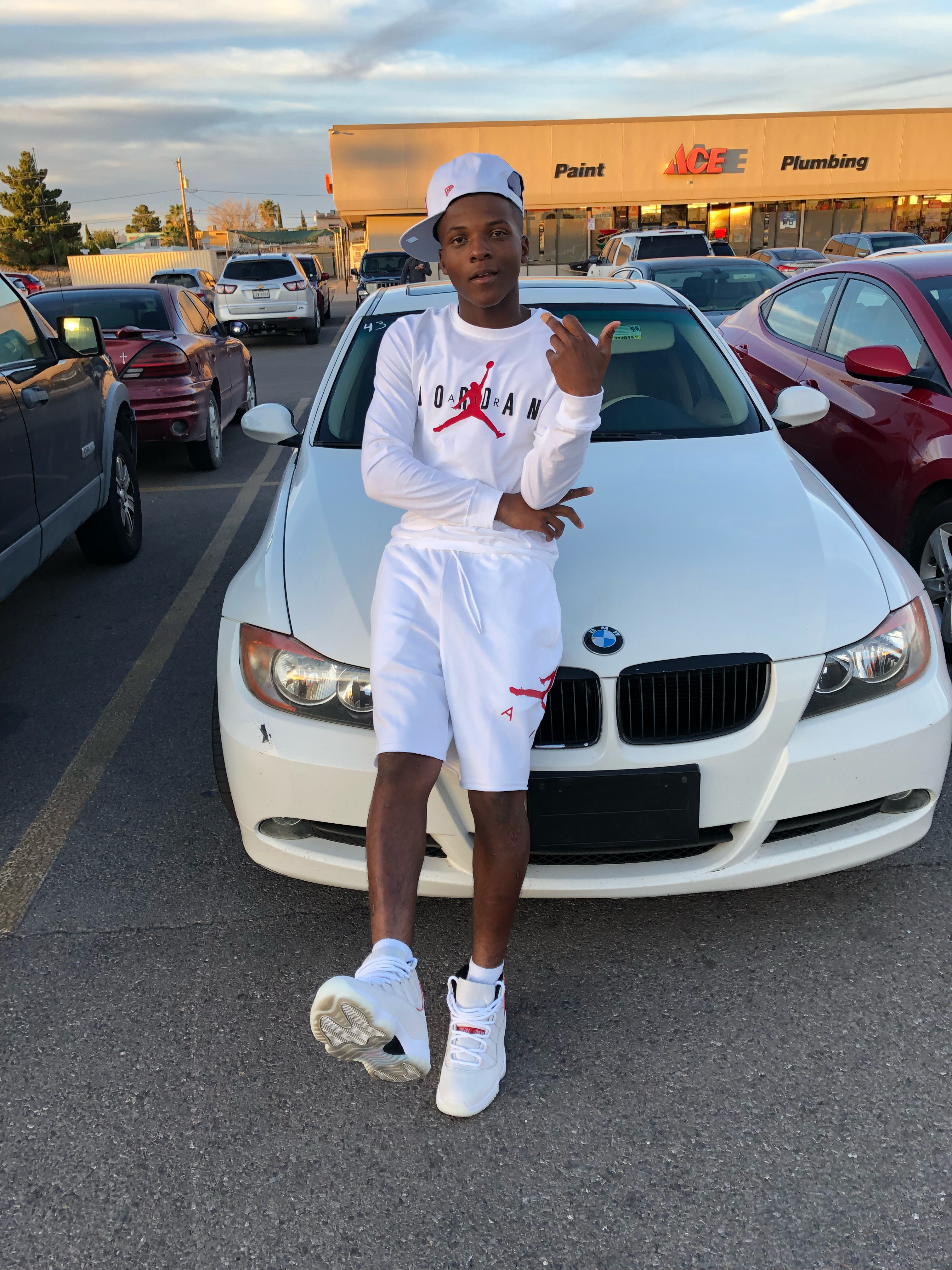 Air Jordan 11 Platinum Tint