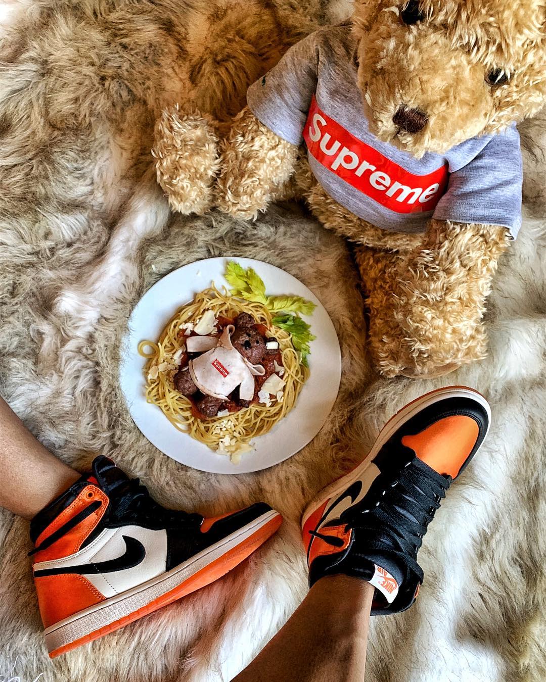 Air Jordan 1 WMNS Satin Shattered Backboard