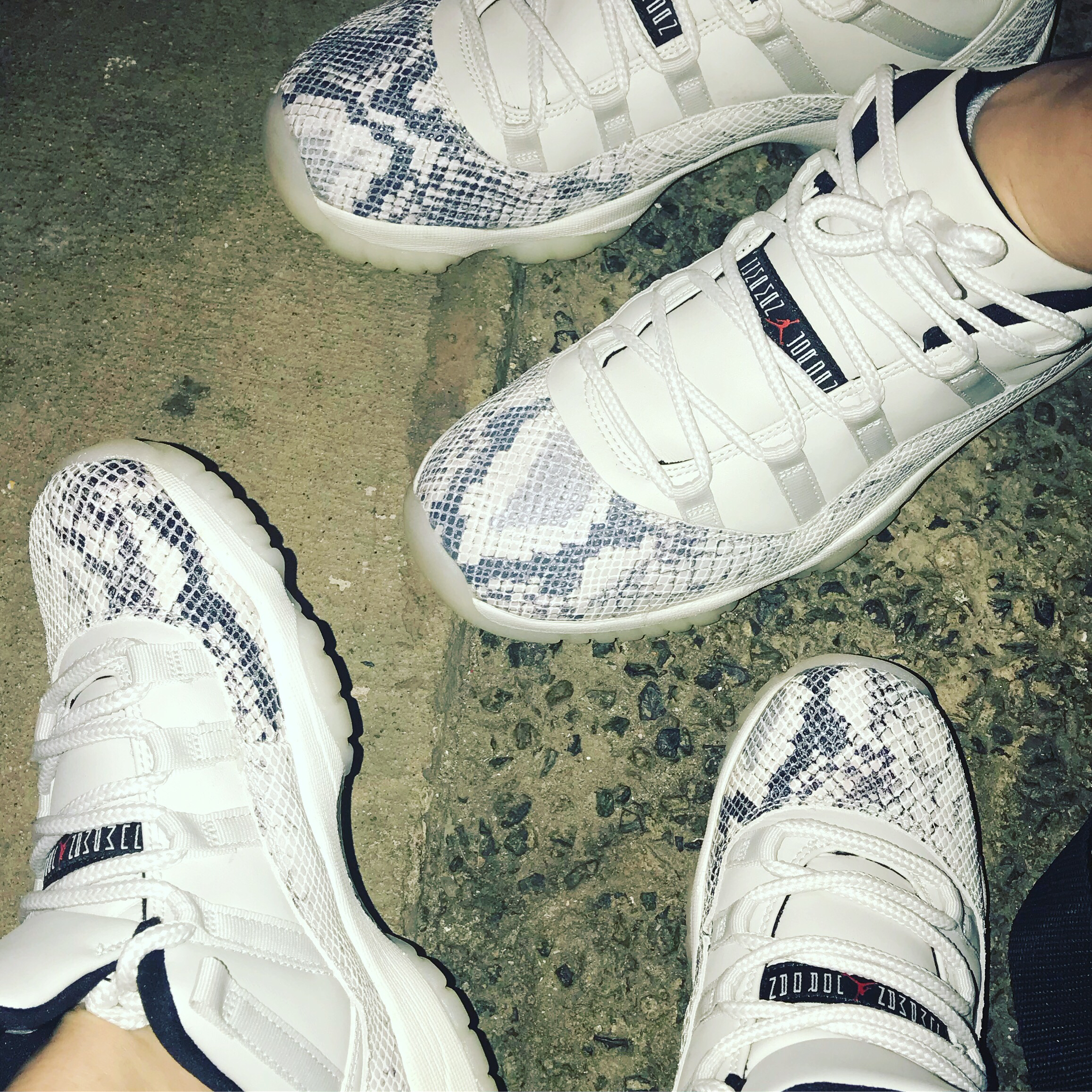 Air Jordan 11 Low Snakeskin Light Bone