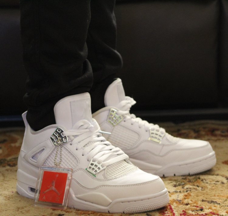 Air Jordan 4 Pure Money