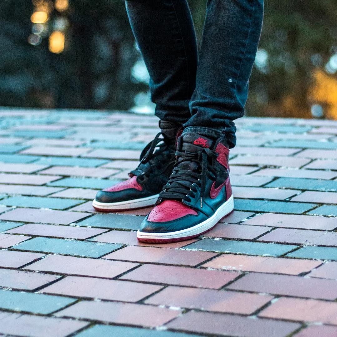 Air Jordan 1 Retro High OG Bred (2016)